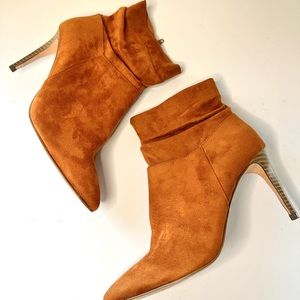 XOXO Taniah slouch ankle boot.